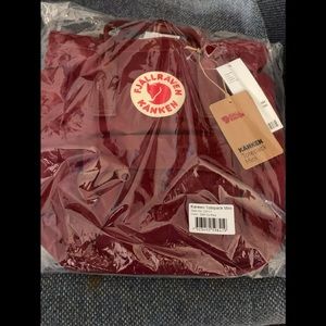 NEW- Maroon Fjallraven Kanken Mini Totepack
